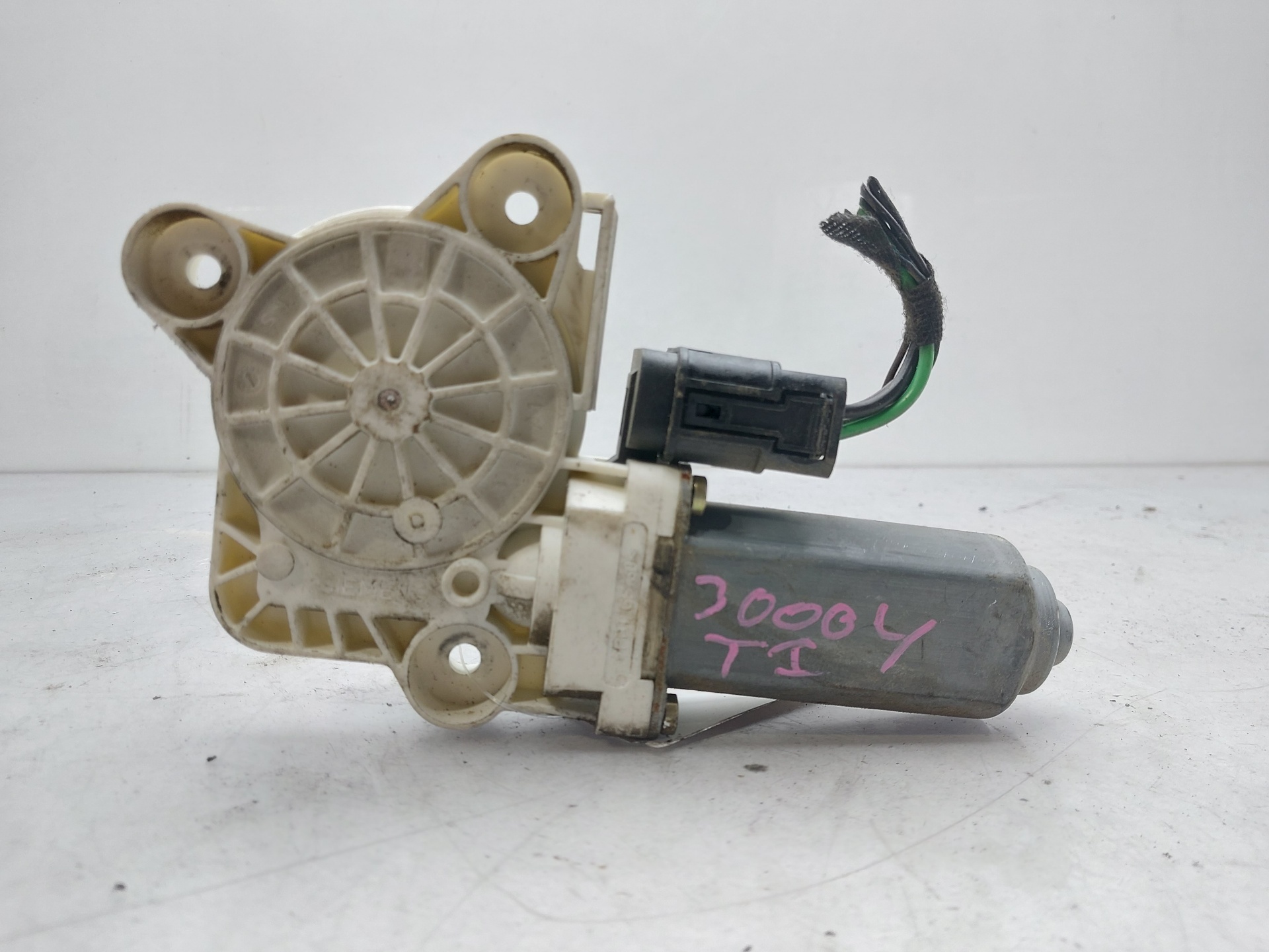 0xr8qkrr8k7j9nd7n8c08u5paou1rczy